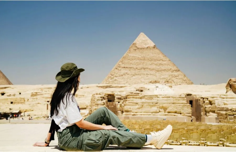 tourist-at-the-pyramids-tripidays