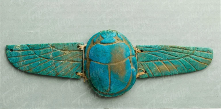 egyptian scarab look