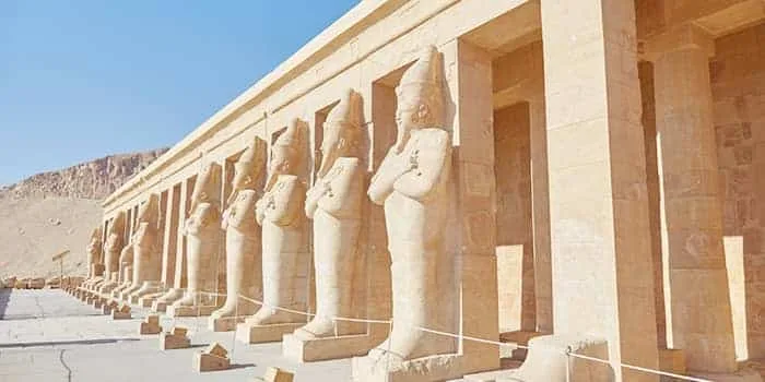 Hatshepsut Build The Temple.jpg