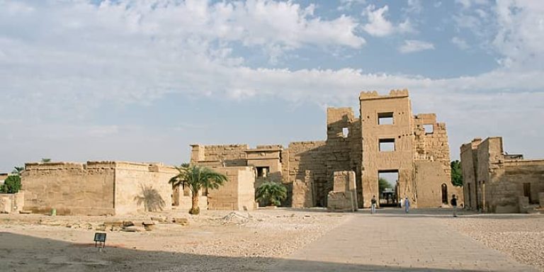 medinet habu