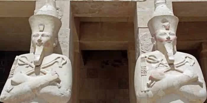 Osiris With The Face Of Hatshepsut.jpg