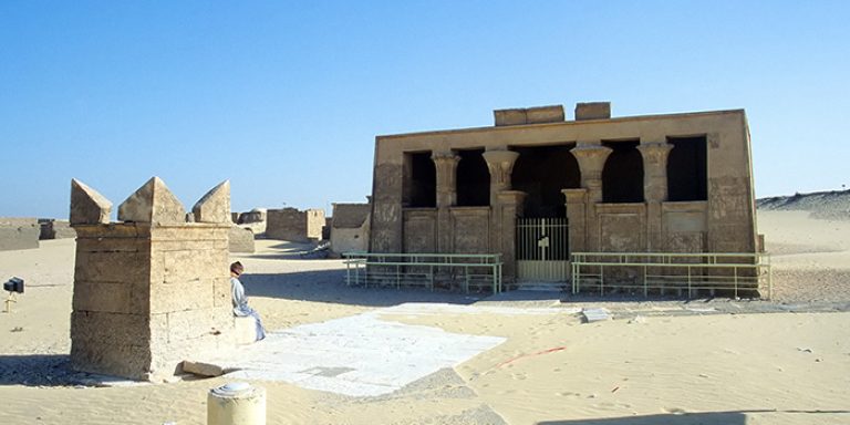 tuna el gebel tomb