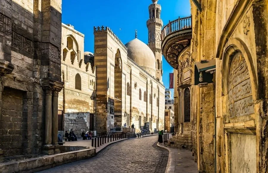 Al Muizz Street Islamic Cairo
