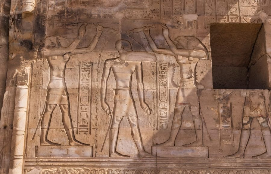 Carved-Mural-at-the-kom-ombo-Temple-Tripidays-Egypt-Tours