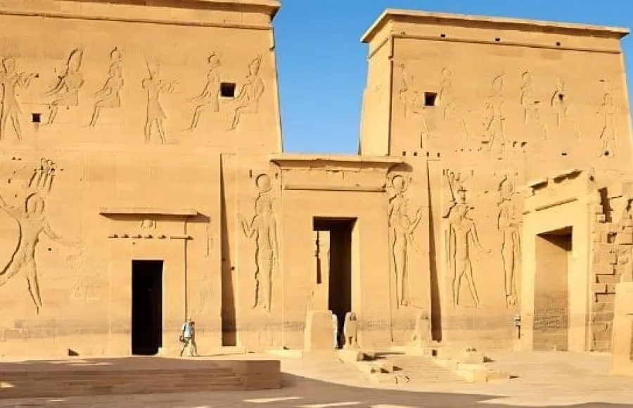 Temple-of-Horus-Edfu-Egypt-Tripidays-Egypt-Tours