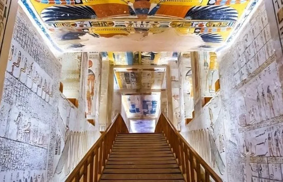 Ancient-Burial-Chambers-for-Pharaohs-with-Hieroglyphics-at-the-valley-of-the-kings-luxor-Temple-Tripidays-Egypt-Tours