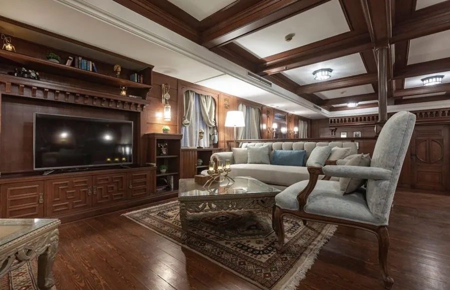 Living-Area-Hadeel-Luxury-Dahabiya-Nile-Cruise