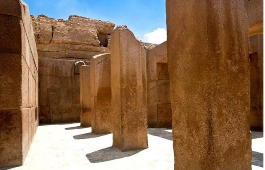 Valley-Of-Khafre-photo-Suny-Day-Tripidays-Egypt-Tours