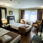 MS Concerto I Nile Cruise twin bed cabin, showing two single beds.