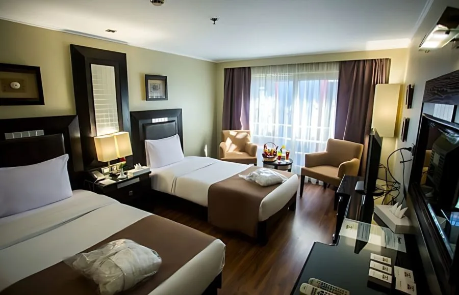 MS Concerto I Nile Cruise twin bed cabin, showing two single beds.