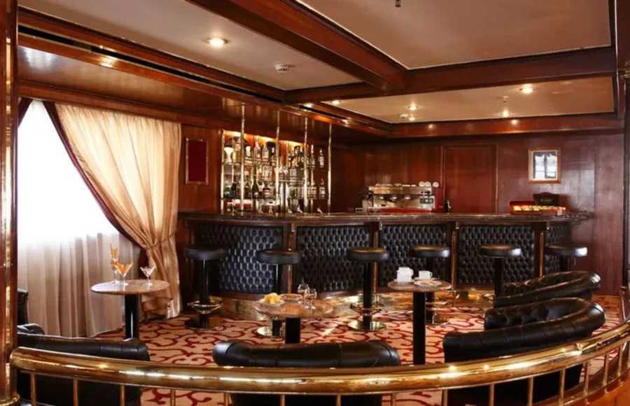 The elegant lounge bar on the Jaz Monarch Nile Cruise.