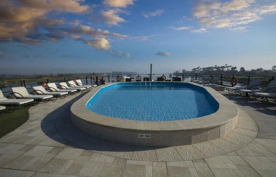 MS-Queen-of-Hansa-Nile-Cruise-Pool-Photo
