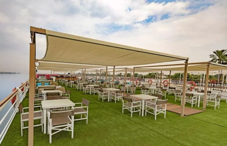 Sundeck restaurant area on the MS Semiramis II.