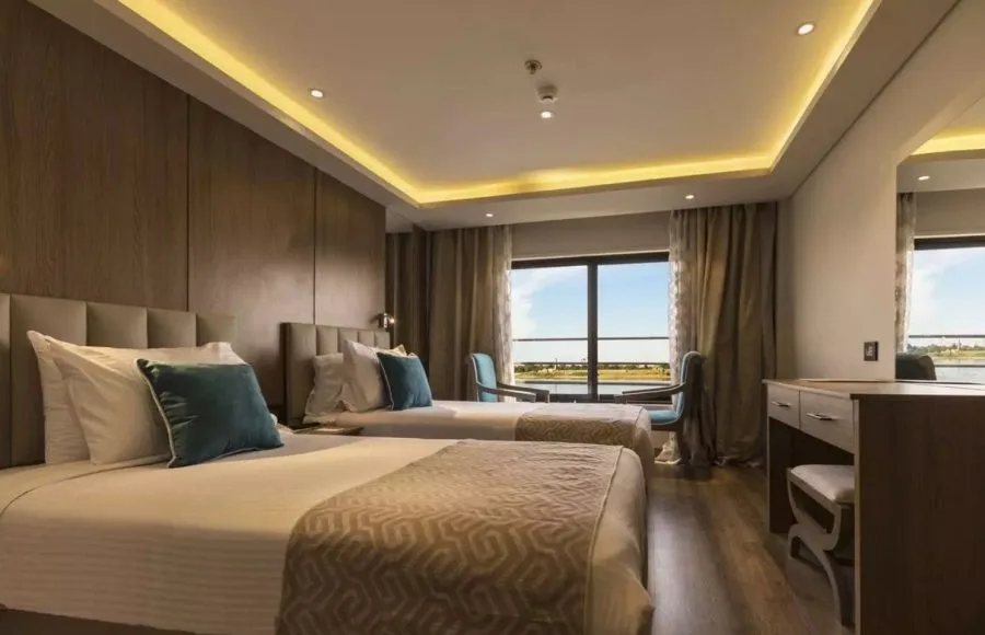 Twin cabin on the MS Semiramis II.