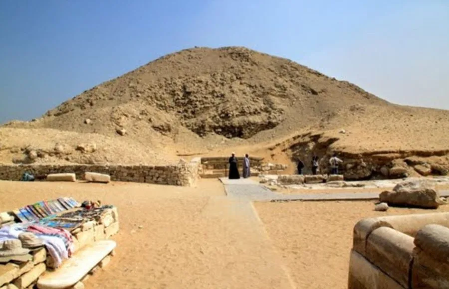 Pyramid-Of-Teti-Tripidays-Egypt-Tour