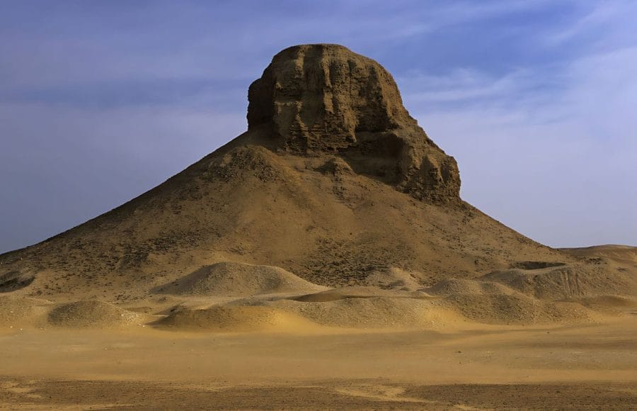 Black-pyramid-In-Dahshur