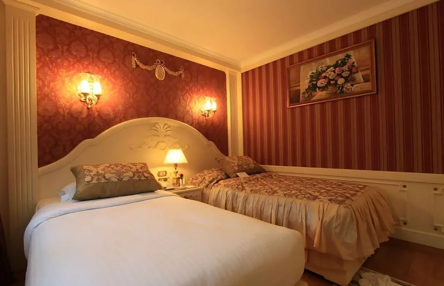 Dahabiya Rois Nile Cruise Cabin Twin Beds