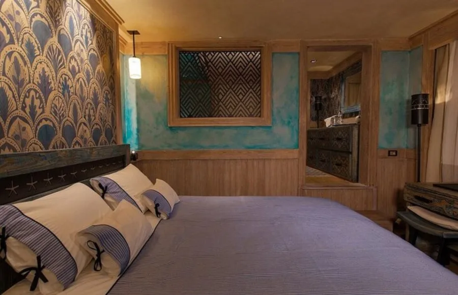 Eyaru-Dahabiya-Nile-Cruise-Suite