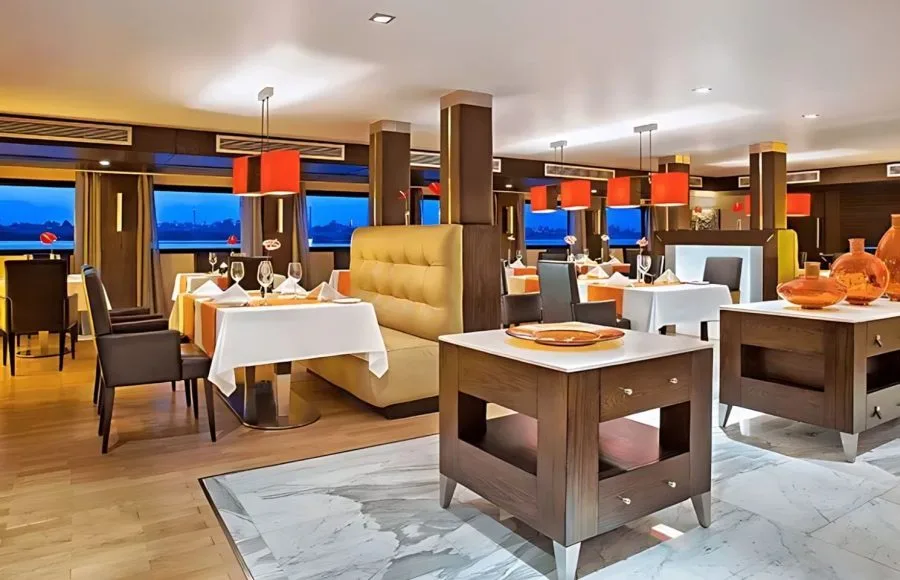 The chic Restaurant dining area on the Oberoi Zahra.