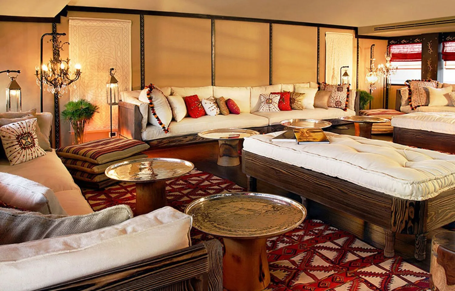 Luxurious restaurant on the Sanctuary Sun Boat III Nile Cruise.