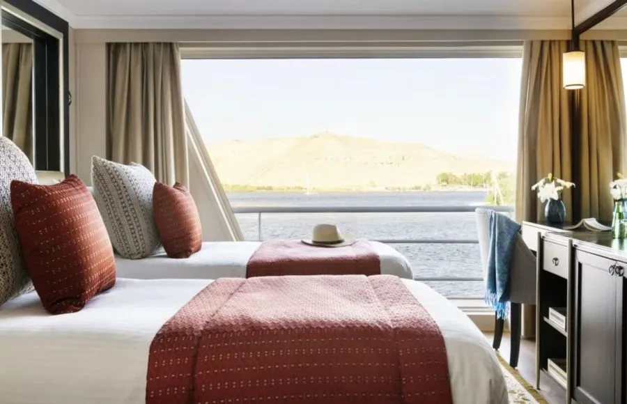 Twin-bed cabin on the Sanctuary Sun Boat IV Luxury Cruise.