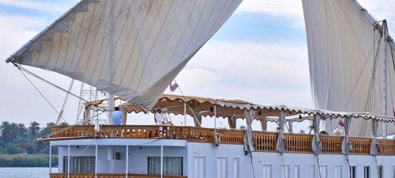 Itinerary Day 3: Wednesday- Swim and Sail