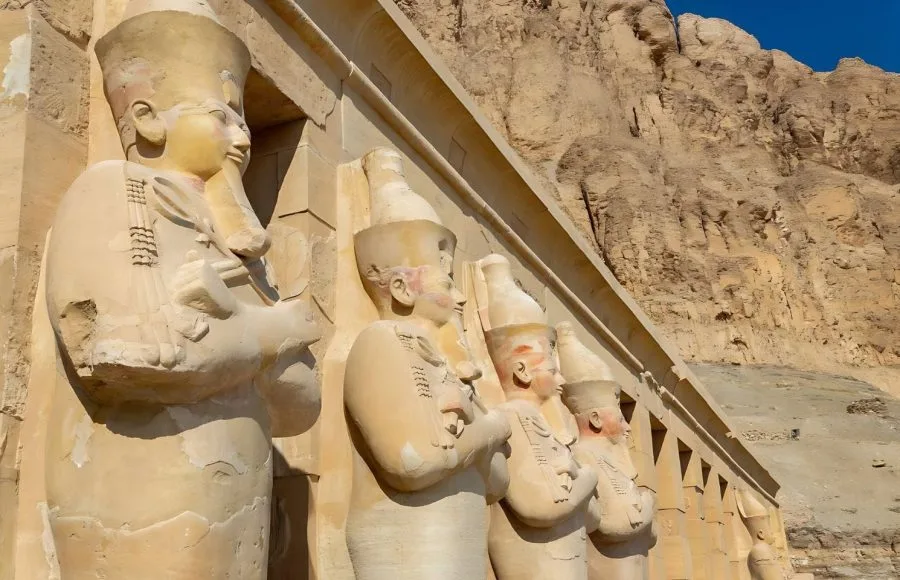 Osiris-Statues-At-Deir-El-Bahari