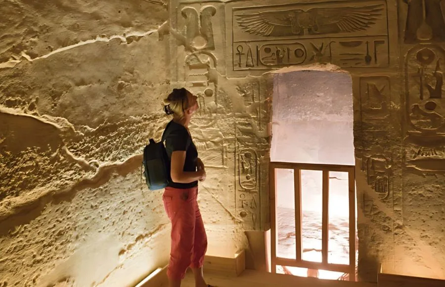 Tourist-in-Small-Hathor-Temple-of-Nefertari-Abu-Simbel