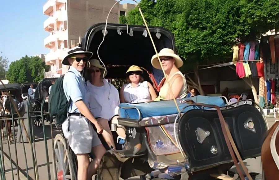 Tourists-Taking-a-photo-in-Aswan-City-Horse-Carriage
