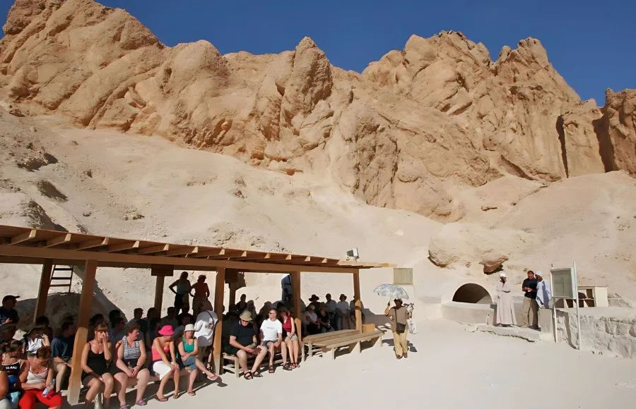 West-Bank-Valley-Of-The-Queens-Burial-Chambers