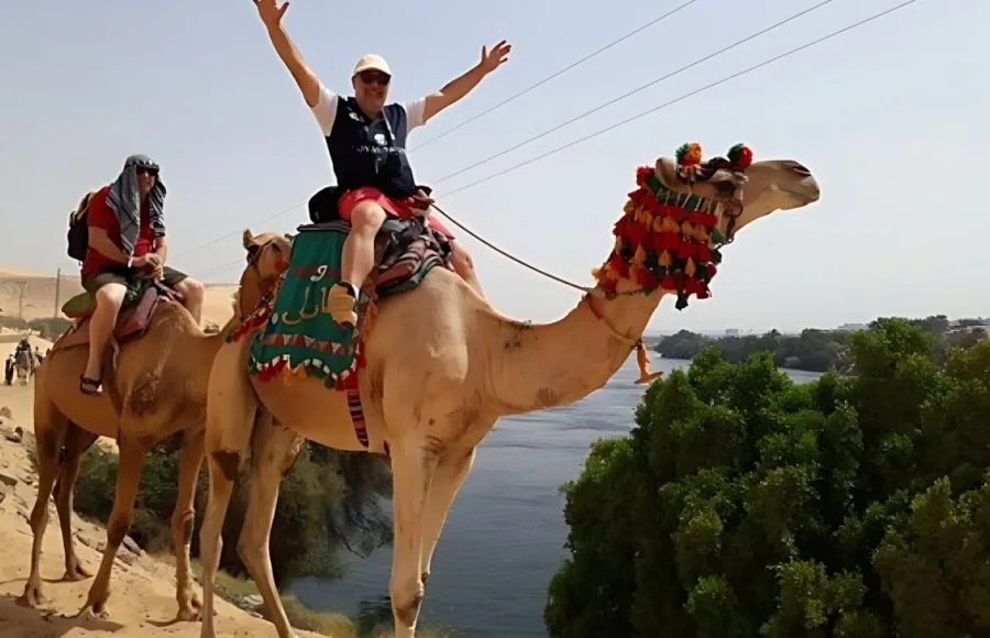 ride-the-camel-for-one-day-in-luxor