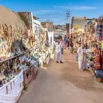 A-colourful-Nubian-market-in -Aswan,