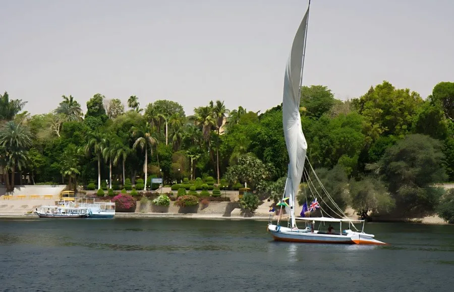 Botanical-Garden-On-Kitchener-Island