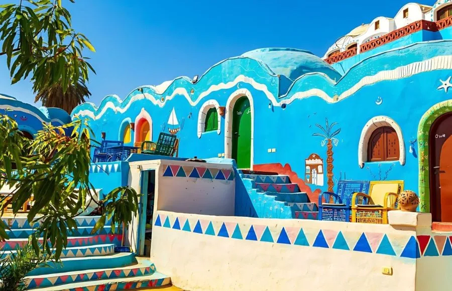 Colorful-bright-houses-of-the-famous-Nubian-village