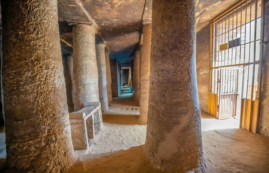 Frescoes-In-The-Tombs-Of-Mekhu-And-Sabni-Aswan-Tombs-Of-Nobels