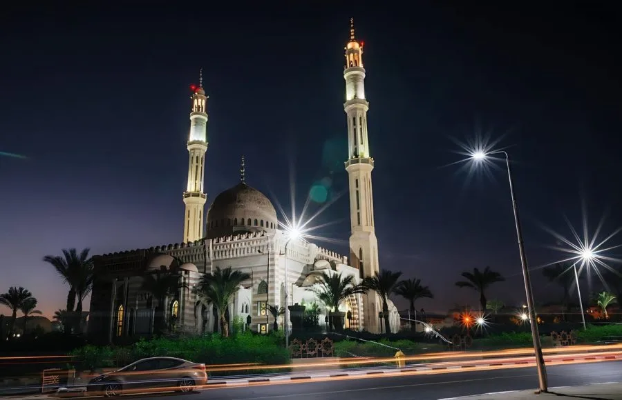 Mosque-Al-Mostafa-In-Sharm-El-Sheikh-In-Egypt-At-Night-Illumination