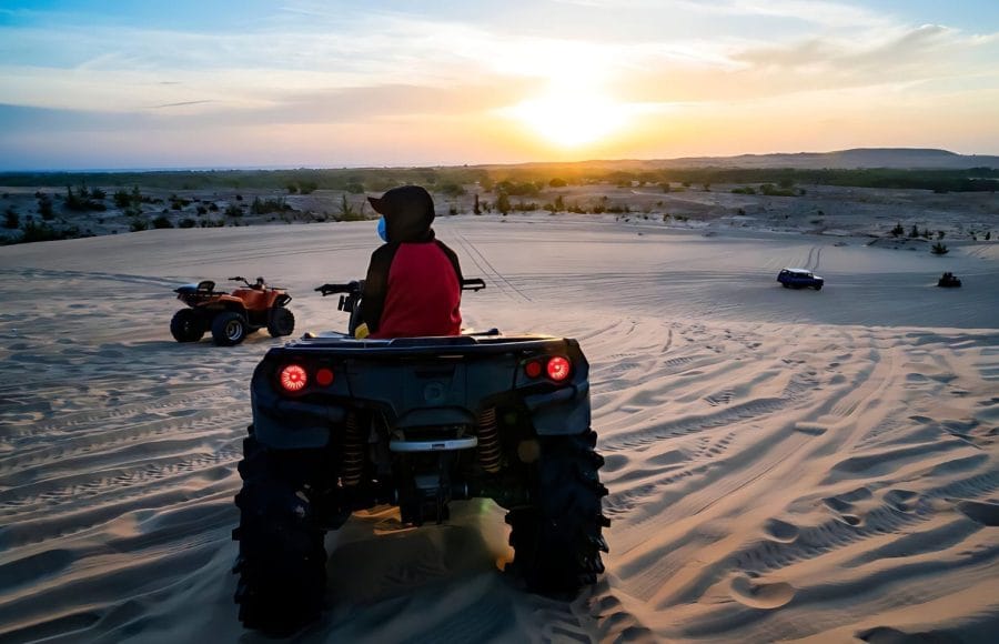 Quad-Bikes-Safari-In-The-Desert-Near-Hurghada-Egypt