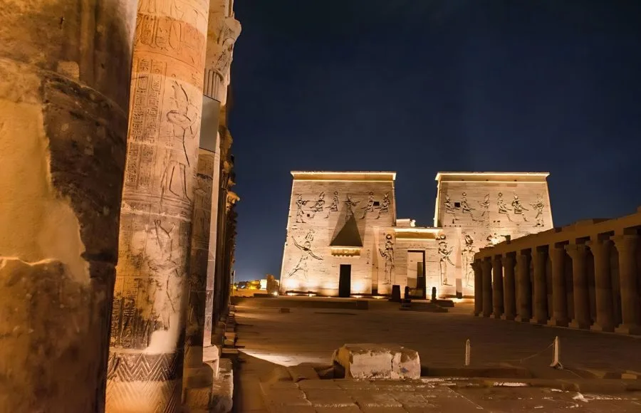 Side-View-Sound-And-Light-Show-At-The-Temple-Of-Philae