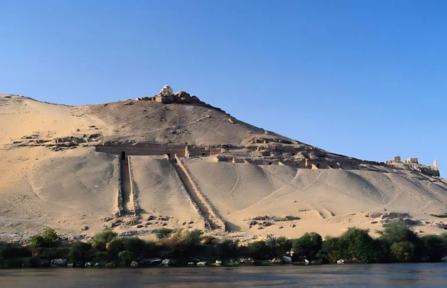 Tombs-of-The-Nobles-Aswan-Egypt