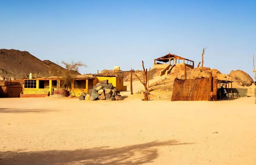 Bedouin-Village-Oriental-Desert-Near-Safaga