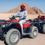 Happy-Tourist-Having-Fun-During-Summer-Vacation-In-Egypt