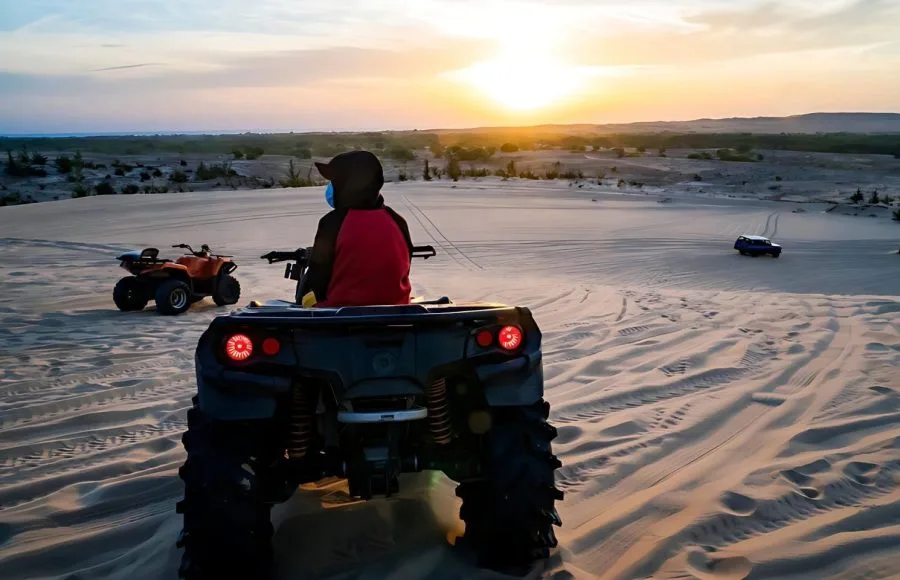 Young-man-in-safari-trip-through-egyptian-desert-soma-Bay-Hurghada