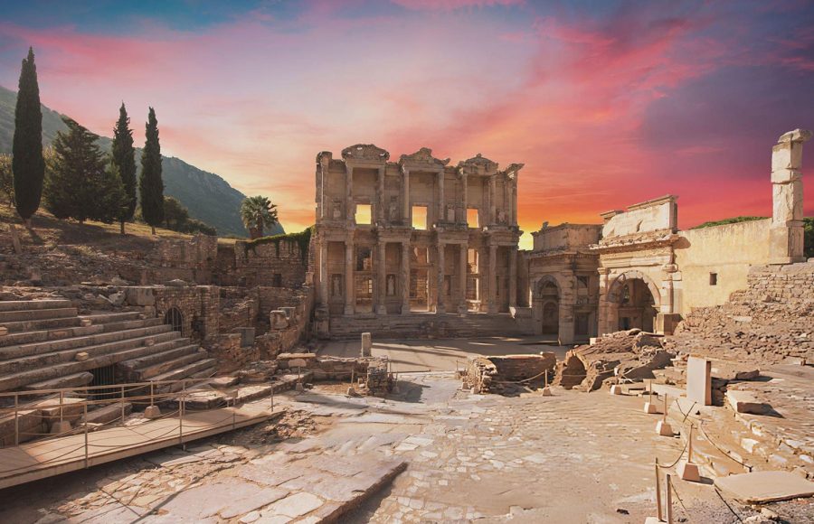Celsus-Library-at-the-sunset-in-Ephesus-Turkey