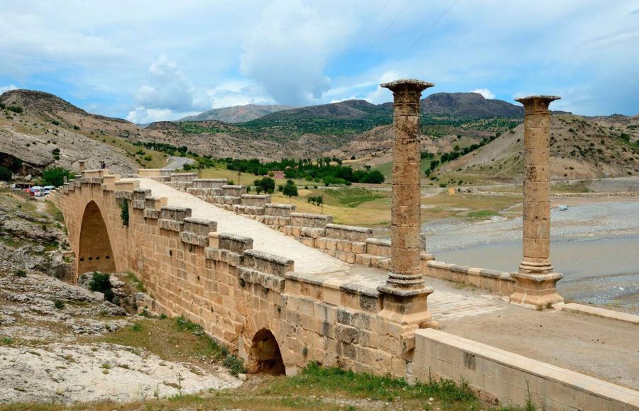 Cendere-Bridge-Kahta-Adiyaman-Province-Chabinas-Bridge-Roman-Bridge-Single-Arch-Bridge-Septimius-Severus-Roman-Road-Turkey