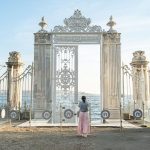 Dolmabahce-Palace-gate-to-the-Bosporus-in-istanbul-Turkey