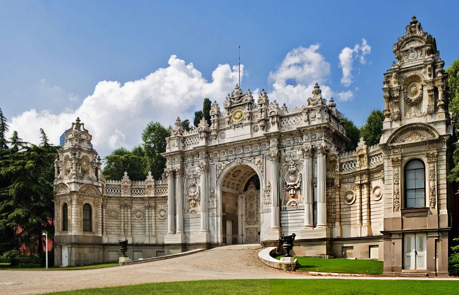 Dolmabahce-palace-exterior-gates