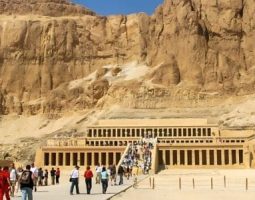 Explore the grand architecture of the Temple of Hatshepsut on inspiring Egypt tours from Qatar, a testament to ancient history.