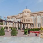 Garden-of-Jumeirah-Mosque-in-Dubai-UAE