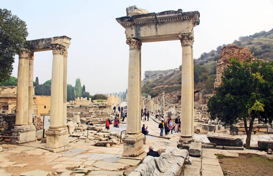 Gate-of-Hadrian-Archaeological-Ruins-in-Ephesus-Turkey