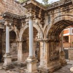 Hadrians-Gate-in-old-city-of-Antalya